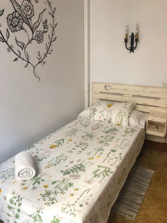 Hostal Parellades Σίτζες Εξωτερικό φωτογραφία